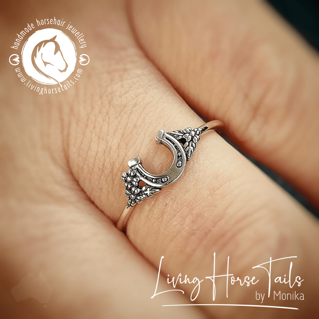 Horseshoe best sale ring vintage