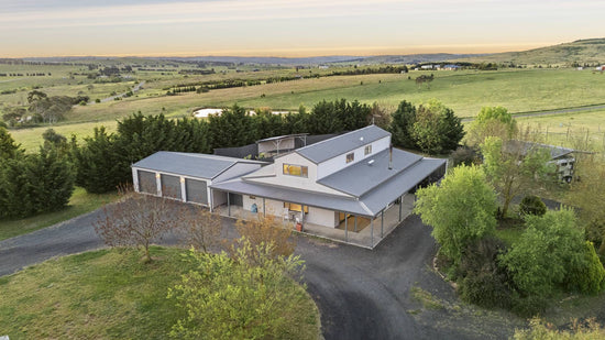 27.5 Acres and only 10 minutes to town! Goulburn NSW