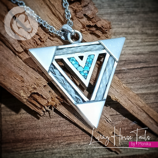 Trinity pendant inlaid with horse hair in sterling silver