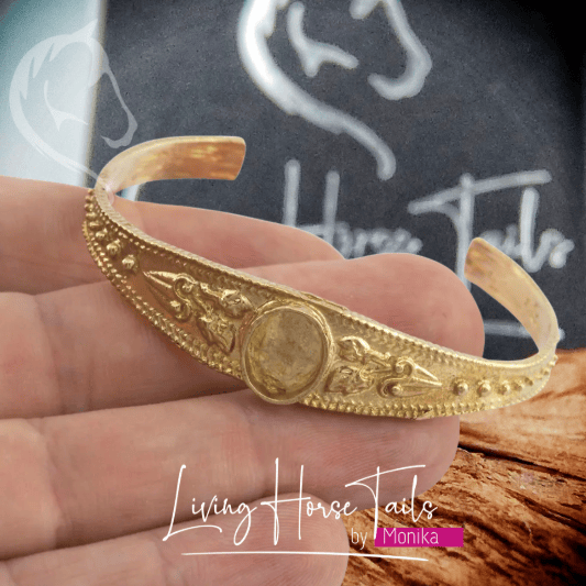 Living Horse Tails Silver and Gold tone Brass jewellery Custom jewellery Monika Australia horsehair keepsake