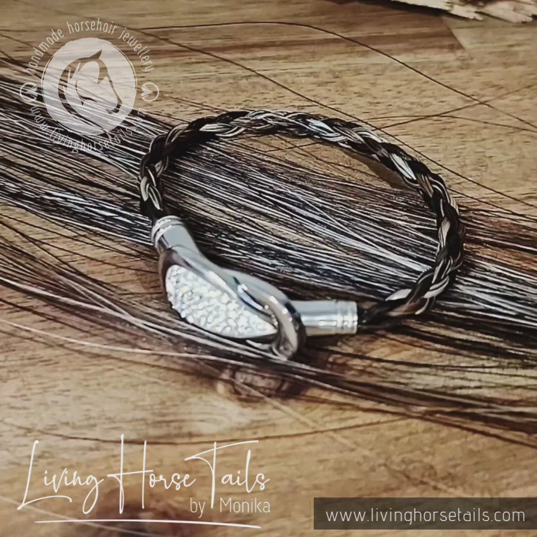 Load and play video in Gallery viewer, Rhinestone magnetic stainless steel clasp and horse hair bracelet

