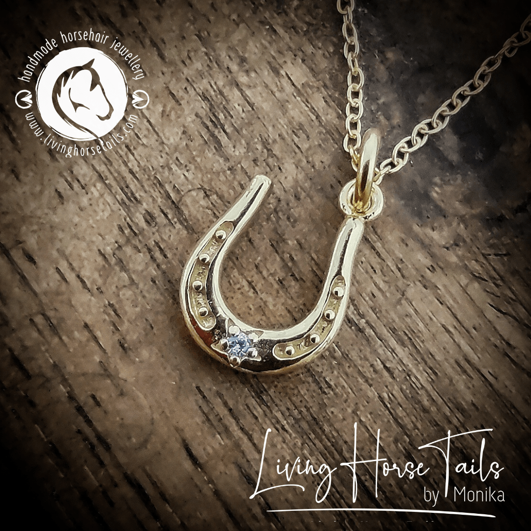 Load image into Gallery viewer, Living Horse Tails Gold tone Horseshoe Necklace Custom jewellery Monika Australia horsehair keepsake
